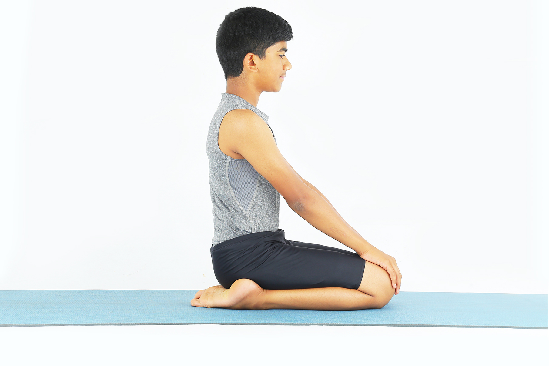 Vajrasana (Thunderbolt Pose) - The Yogi Hut